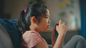 【歓喜】泣いた…新ＣＭが公開！そのハートフルストーリーにユーザー涙ｷﾀ━━━━(ﾟ∀ﾟ)━━━━!!